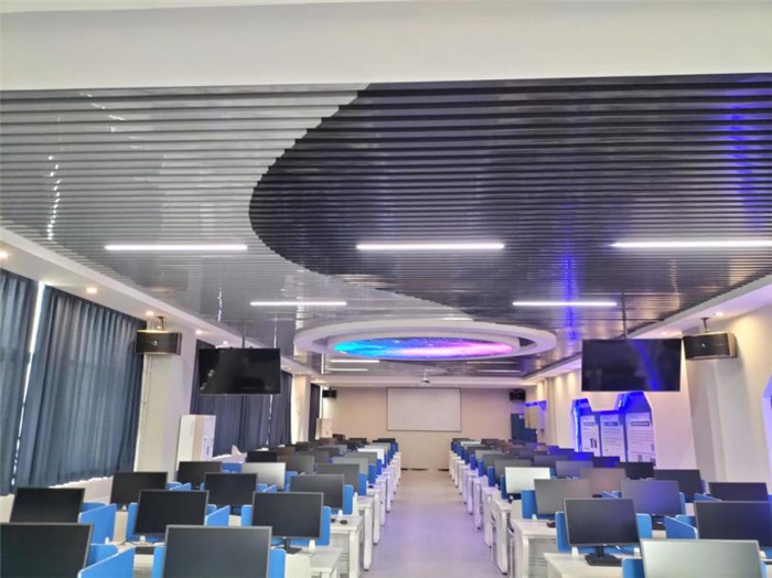 1667352152303387.jpg 3計算機中心4.jpg